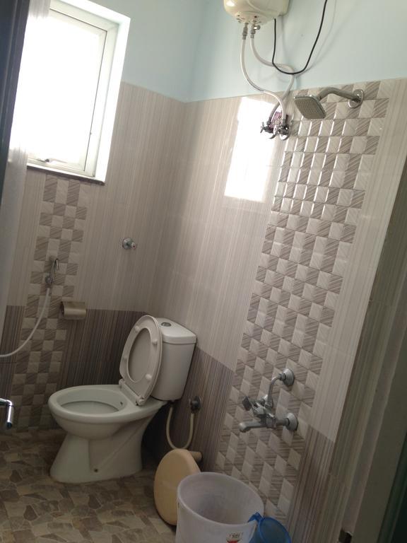Oyo 4355 Goodland Inn Chennai Bagian luar foto