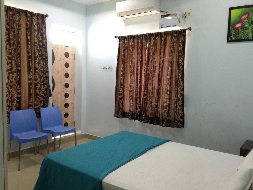 Oyo 4355 Goodland Inn Chennai Bagian luar foto